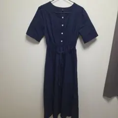 半そでワンピース　紺　ネイビー