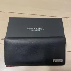 バーバリーブラックレーベル　長財布　ブラック　内側赤