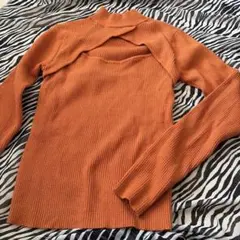 salire オレンジ リブ編み タートルネック