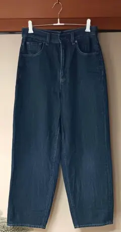 GU　ジーユー　バルーンワイドデニムパンツのサムネイル