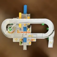 Item thumbnail for item 91cdc1f9-e9f0-46b4-a0d4-944fda3d8f10