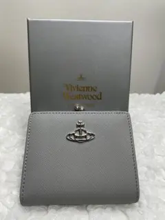 【新品未使用、希少】Vivienne Westwood 二つ折り財布 グレーのサムネイル