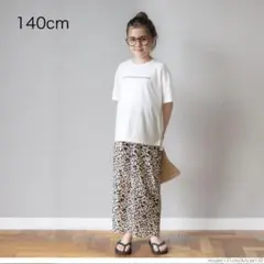 キッズ 140cm 半袖 Tシャツ ホワイト ロゴ刺繍 サイドスリットのサムネイル