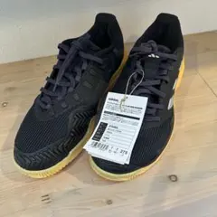 adidas テニスシューズ
