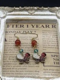 ハンドメイド 蝶モチーフ 天然石赤瑪瑙ピアス