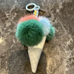 2026年最新】フェンディ チャーム ファーの人気アイテム - メルカリ