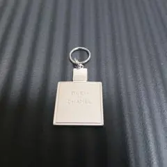 ブルードゥシャネル チャーム