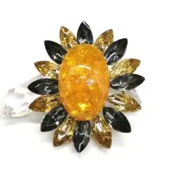 太陽のお花のブローチ ♪　　ブローチ７７７