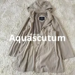 アクアスキュータム　ライトコート　ジャケット　フード収納可能 春コート ビジネス