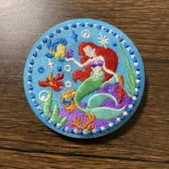 Disney Characters 刺繍缶バッジビスケット２　アリエル
