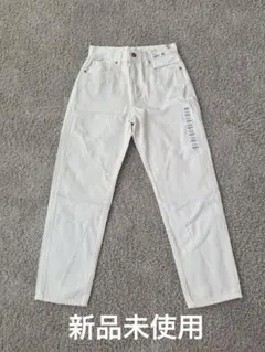 UNIQLO ボーイフレンドテーパードジーンズ　22 新品未使用
