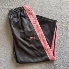 PUMA トラックパンツ ブラック ピンク サイドラインのサムネイル