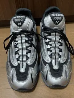 New Balance 1000 シルバー ブラック スニーカー - メルカリ