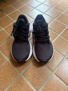 海外製　adidasスニーカー