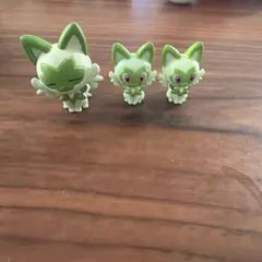 ポケモン　ガチャガチャ　ニャオハ　セット