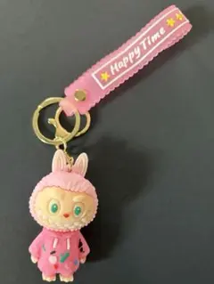 ラブブ　labubu キーホルダー　ピンク色