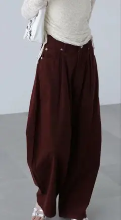 コーデュロイタックコクーンパンツ