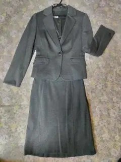 STRAWBERRY−FIELDS　スーツ・Sサイズ