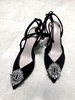 ZARA／ザラ ビジュー付きレースアップパンプス