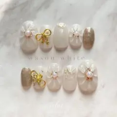 Item thumbnail for item 004e9c2d-3ad9-47a8-abb3-d2a8979c290e