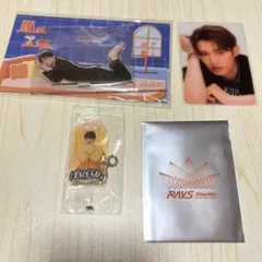 【新品未開封】 向井康二　アクスタ　缶バッジ　10点セット SnowMan 向井康二 アクスタ・缶バッジセット - メルカリ