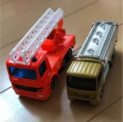 sikuベンツ&トミカ タンクローリー2台セット