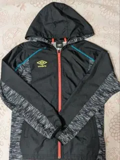 umbroアンブロ美品 160ウィンドブレーカーＭ