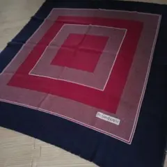 Yves Saint Laurent 幾何学模様スカーフ