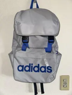 adidas グレー リュックサック