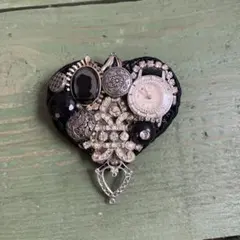 ヴィンテージ ハートブローチ　アメリカ雑貨　時計モチーフ