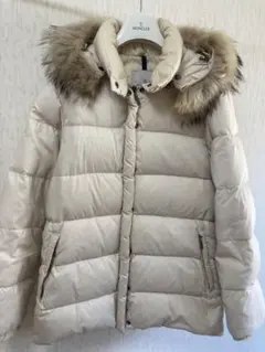 MONCLER 逸見えみり着用バレンティーヌ