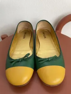 PRADA フラットシューズ グリーン/イエロー