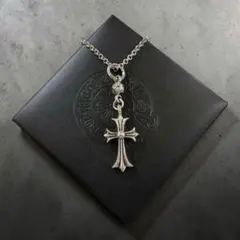 【新品】クロス ネックレス シルバー 十字架デザイン ユニセックスのサムネイル