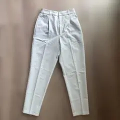 タック入りテーパードパンツ/ホワイト