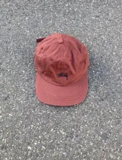 Stussy 赤 キャップ