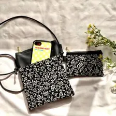 再販　数量限定　甲州印伝　スマホポシェット　サコッシュ　スマホショルダー　ポーチ