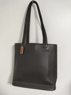 美品✨オールドコーチ グラブタンレザー トートバッグ 肩掛け ターンロック 黒 美品✨オールドコーチ グラブタンレザー トートバッグ 肩掛け