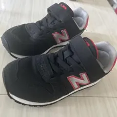 New Balance キッズスニーカー ブラック/レッド　17.0センチ