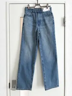 GU ジーユー 新品タグ付き ハイライズストレートジーンズ 丈標準 ブルー XS