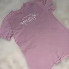 美品　Abercrombie & Fitch ピンク Tシャツ XS