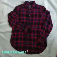 アメリカンイーグルアウトフィッターズ　赤系チェック柄 長袖ネルシャツ