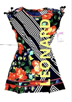 美品！LEONARD ノースリーブ 花柄トップス　両肩にフリンジストラップのサムネイル
