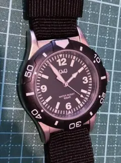 CASIO Q&Q 回転ベゼル　スクリューバック　10気圧防水ダイバー　未使用のサムネイル