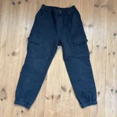 UNIQLO ブラック カーゴパンツ 140