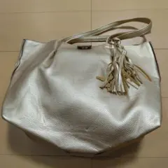 フリンジ付きゴールドショルダーバッグ