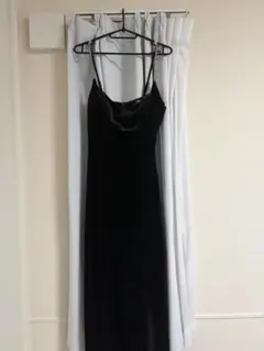 ZARA 黒 ベルベット キャミソールドレス