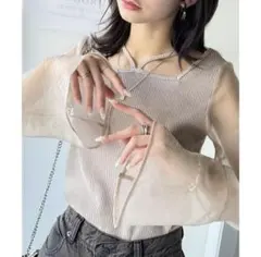 Classical Elf 新品未使用‼️タグ付き‼️シアー袖 リブニットトップスのサムネイル
