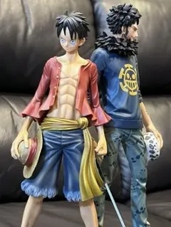 ワンピース　ルフィ&ロー　2体セット（おまけ付き）