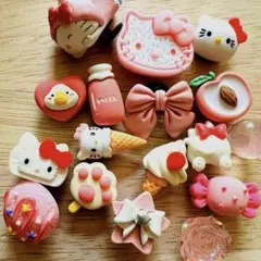 ジビッツ　クロックス　アクセサリー　ハローキティ　キティちゃんのサムネイル