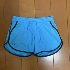 Under Armour 水色 ショートパンツ M